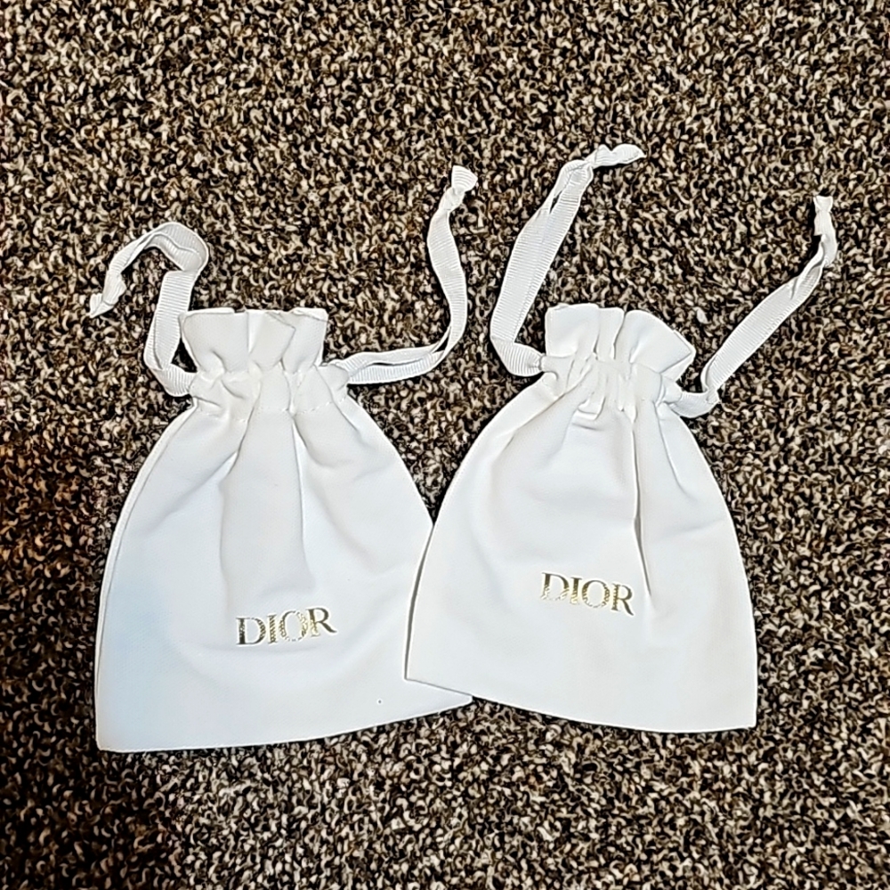✨️SET OF 2 DIOR BEAUTY POUCHES✨️